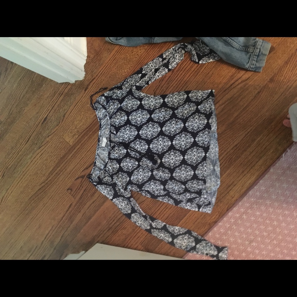 Aeropostale paisley blouse